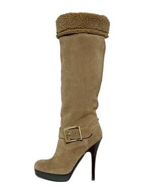 Y2K Guess taupe suede stiletto boots featuring a faux fur collar Size 6.5
